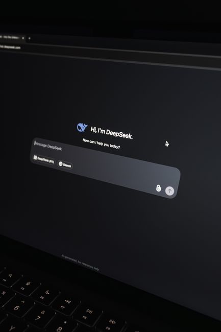Assistant IA connecté à l'activité de l'entreprise